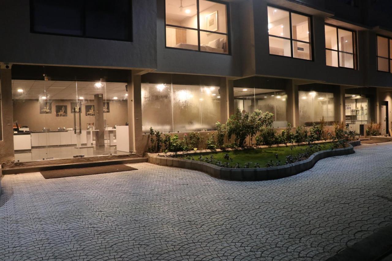 Nest Beacon Resort Daman Exterior photo
