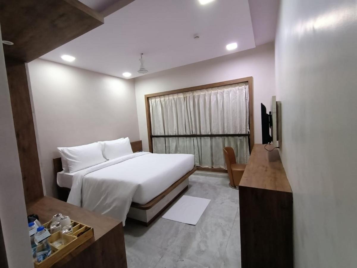 Nest Beacon Resort Daman Exterior photo